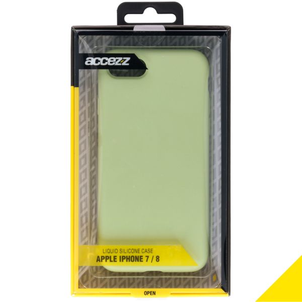Accezz Liquid Silicone Backcover iPhone SE (2022 / 2020) / 8 / 7 - Groen / Grün  / Green