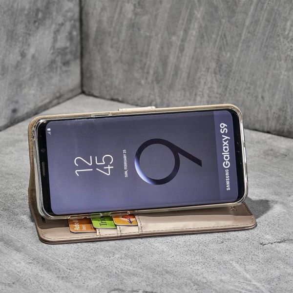 Accezz Wallet Softcase Booktype Samsung Galaxy J6 Plus