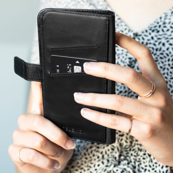 Selencia Echt Lederen Bookcase Huawei P Smart