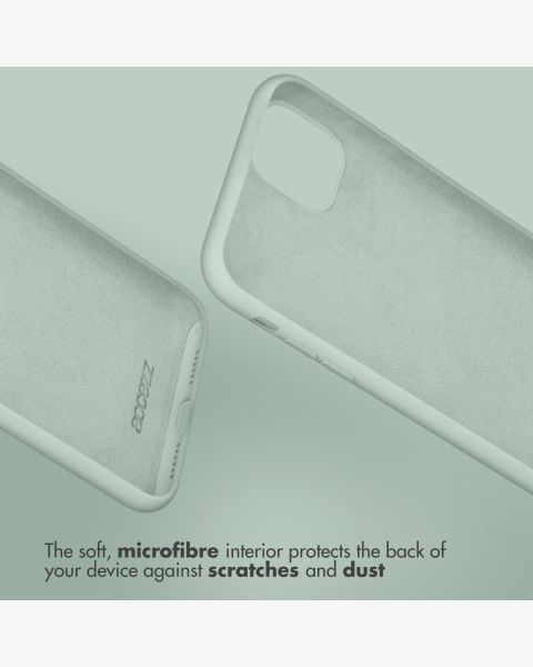 Accezz Liquid Silicone Backcover iPhone 13 - Sky Blue