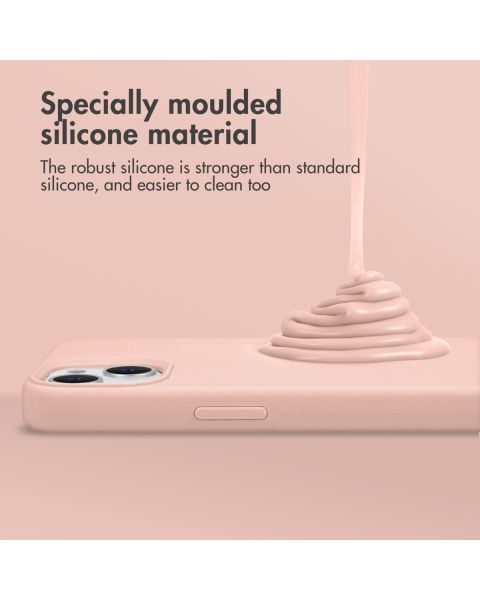 Accezz Liquid Silicone Backcover met MagSafe iPhone 13